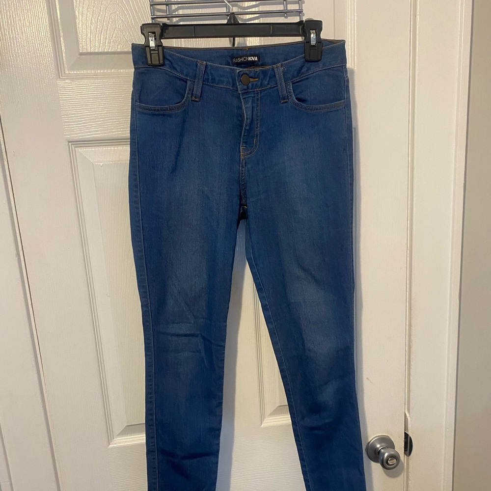 Medium/dark wash skinny jeans (SIZE 9 NOT 8)